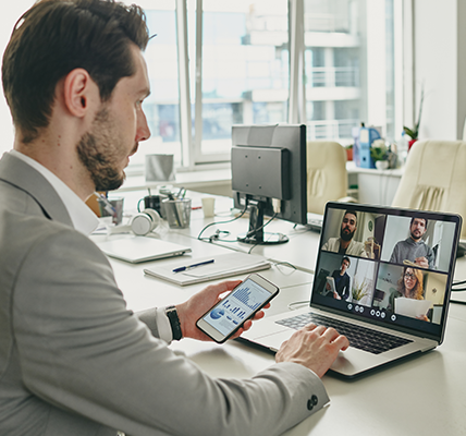 Person talking to people on a video chat